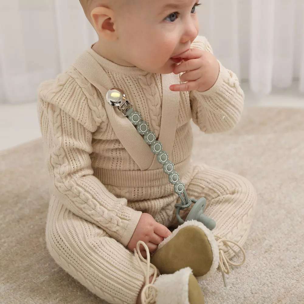 Adora Poppy Pacifier Clip - Graphite - Image 3