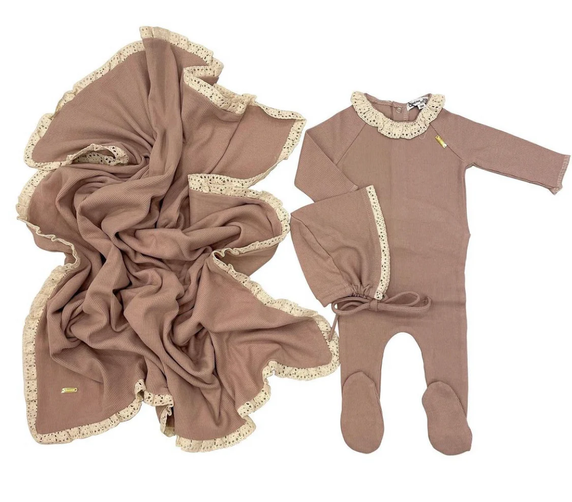 Antique Mauve Lace Ruffle Set