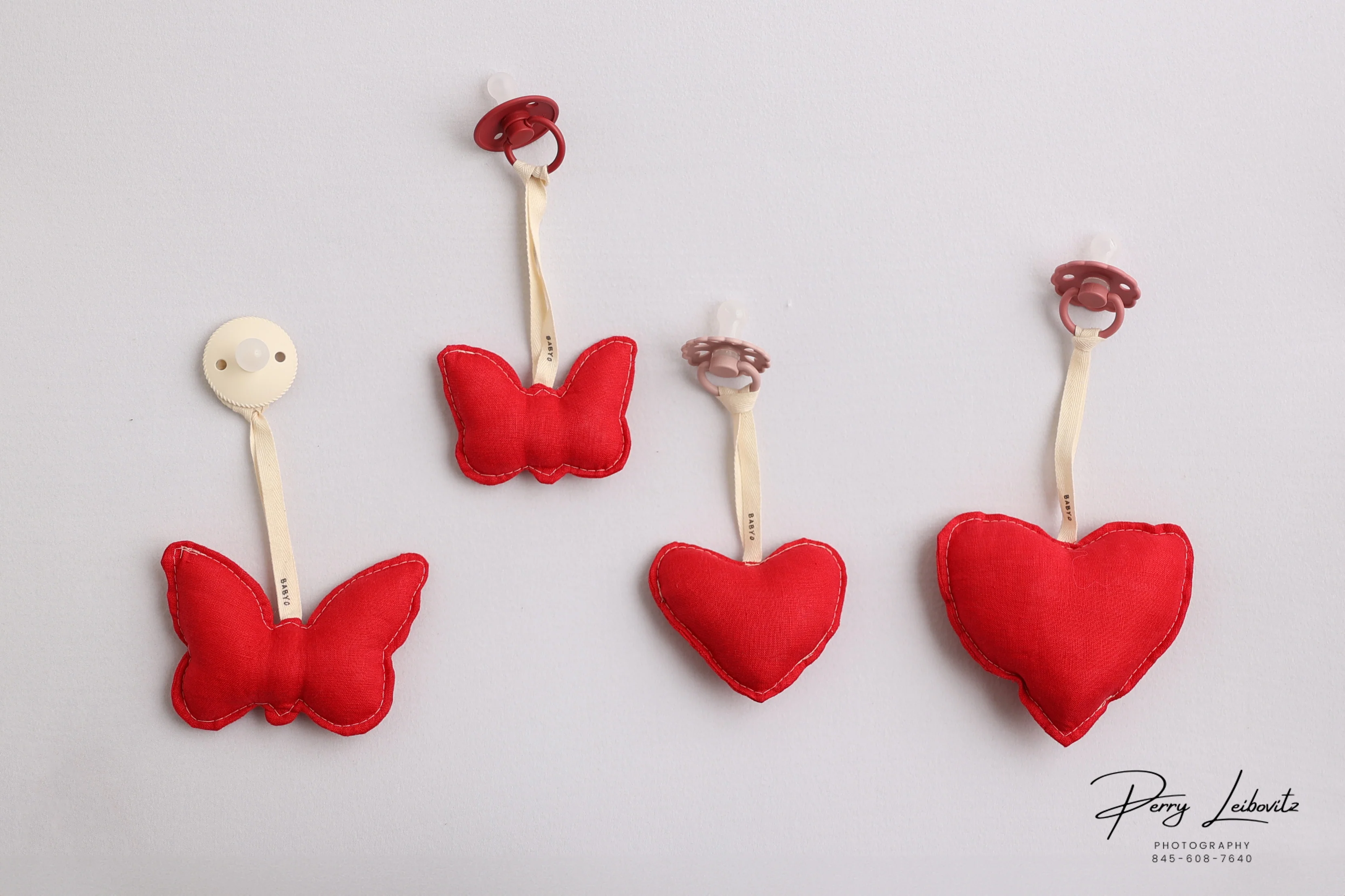 Babyo Mini Stictched Linen Heart Plushie - Red - Image 2