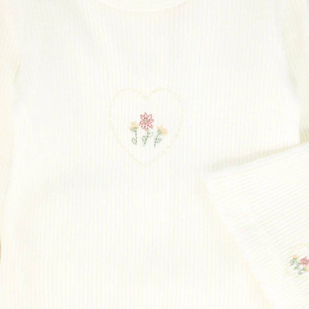 Bebe Jolee Outline Embroidered Footie And Hat - Ivory - Image 2