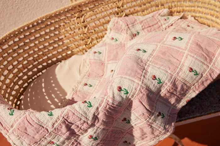 Bebe Organic Tulip Patchwork Blanket - Mauve - Image 3