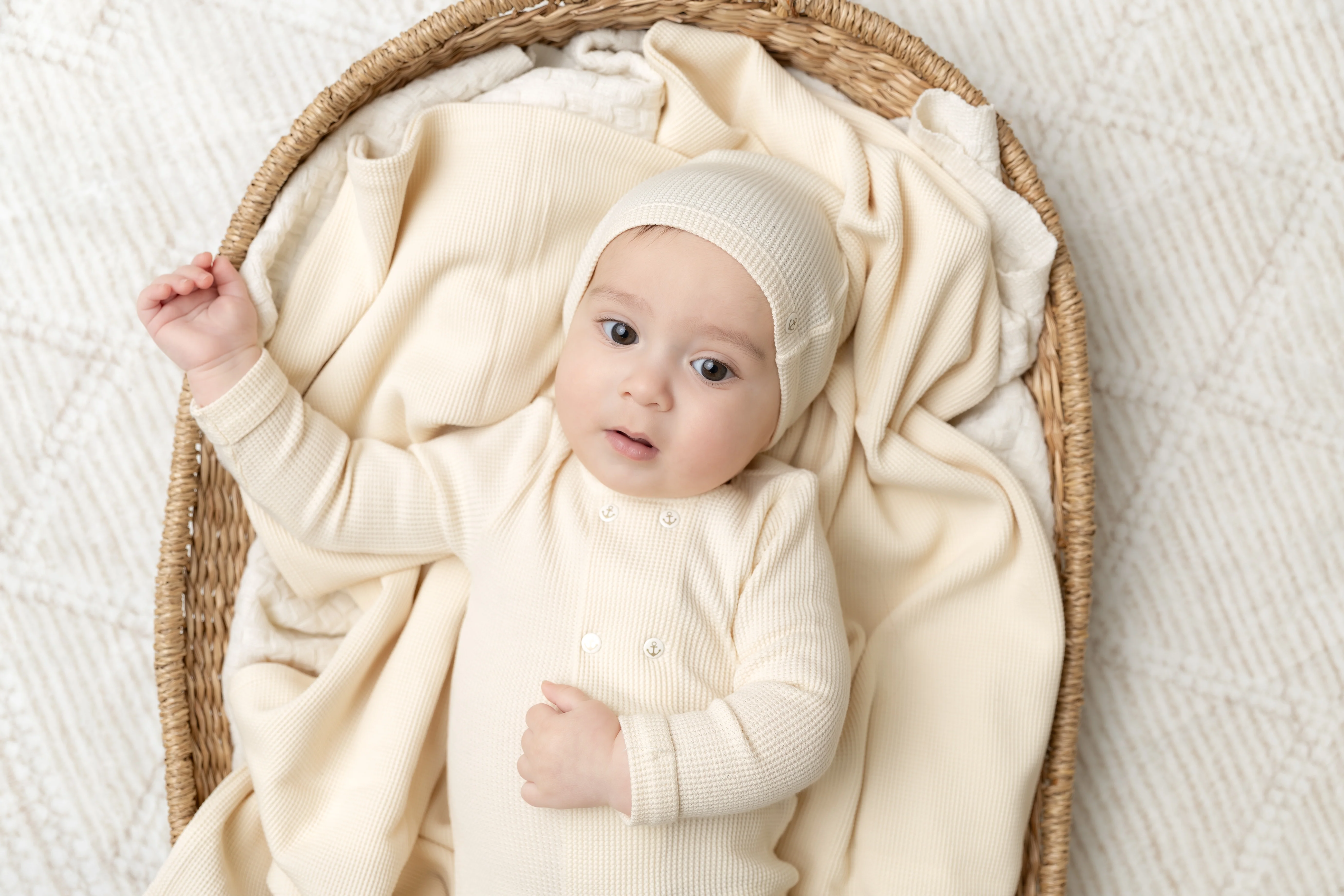 Bee & Dee 6 Button Waffle Wrap Footie And Hat - Ivory Boys - Image 2