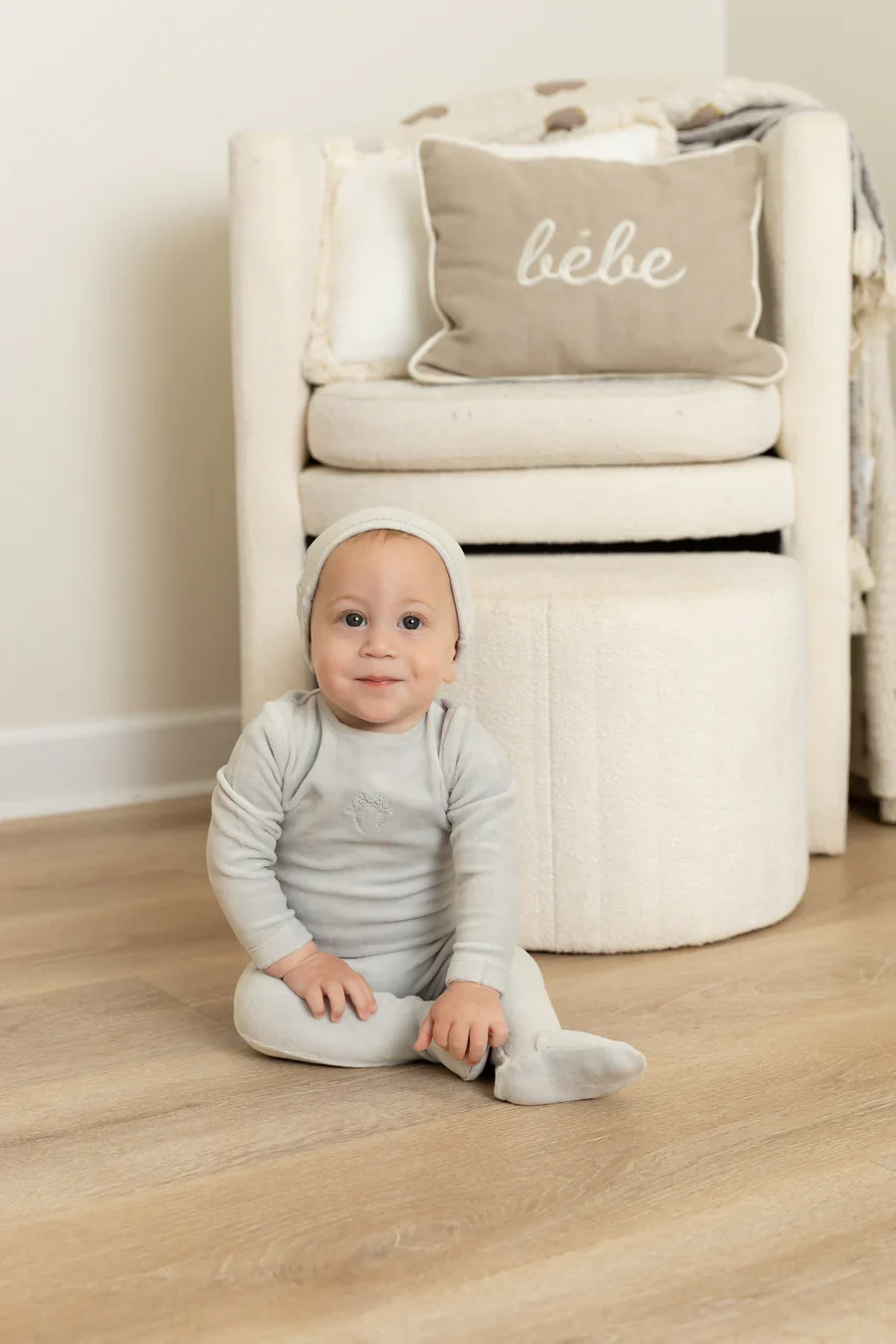 Bee & Dee Classic Velour with Bow Wreath Layette Set - Powder Blue - Image 2