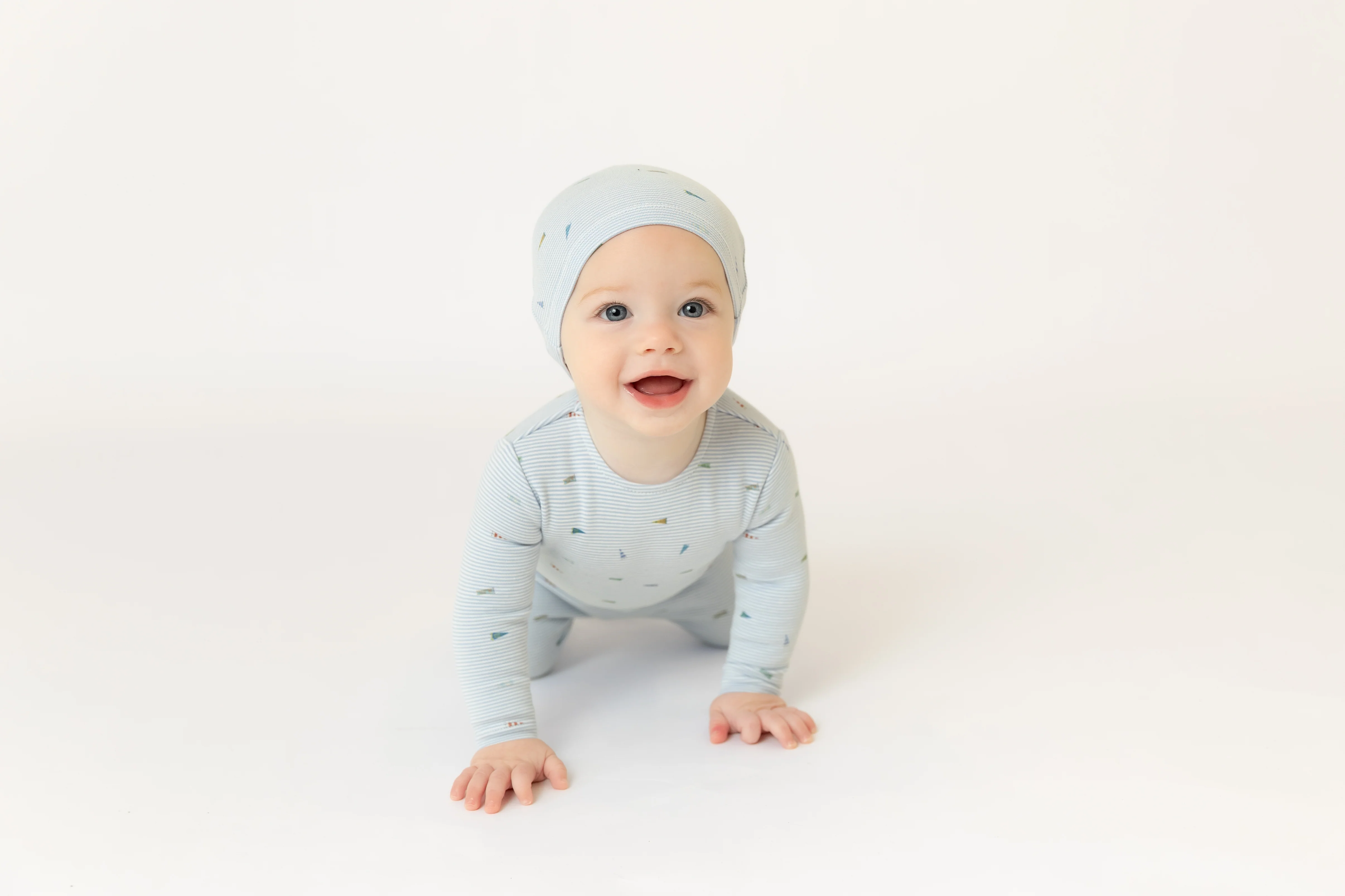 Bee & Dee Flag Print Footie And Beanie - Blue Fog - Image 2
