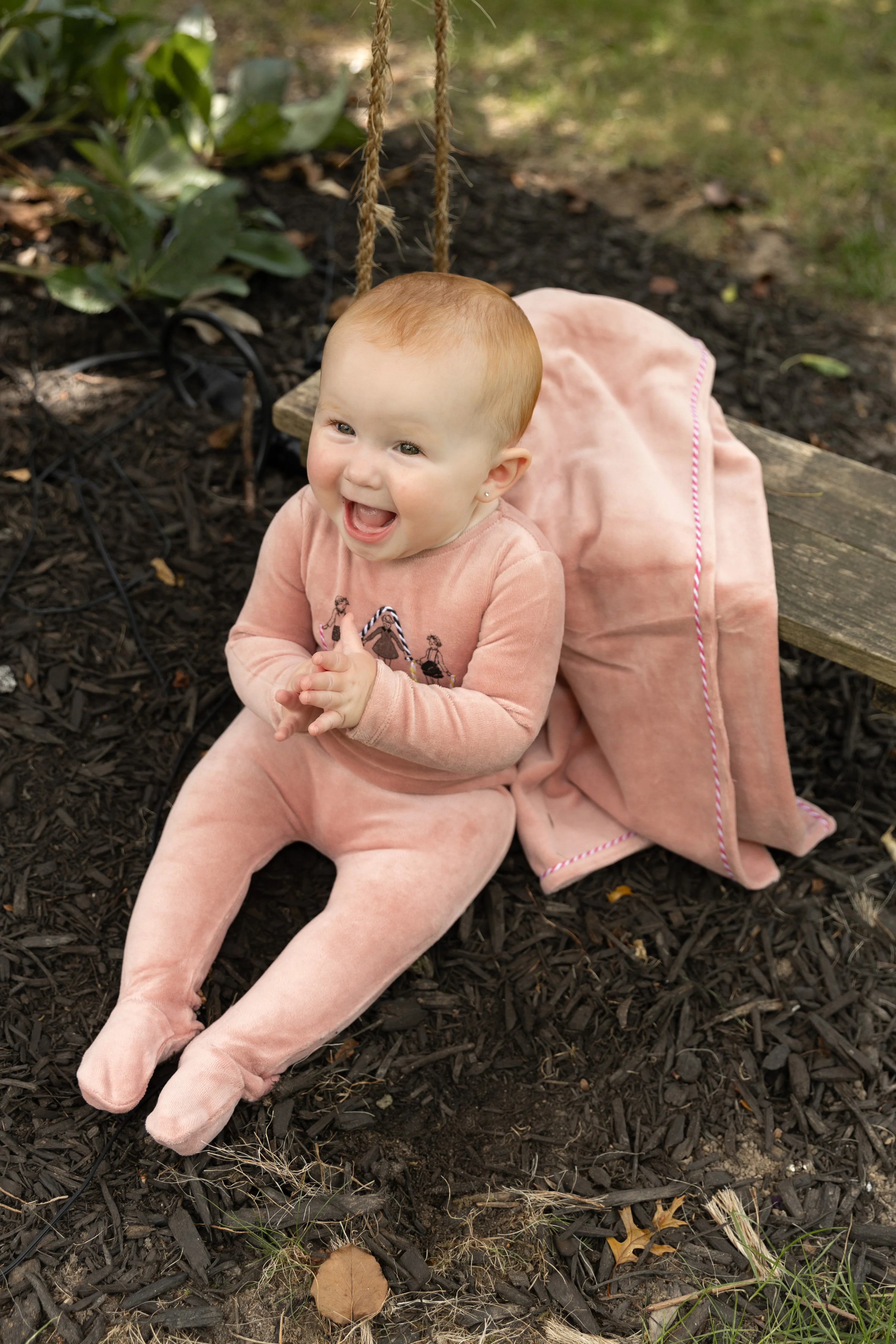 Bee & Dee Jumprope Velour Footie with Beanie - Grapefruit - Image 2