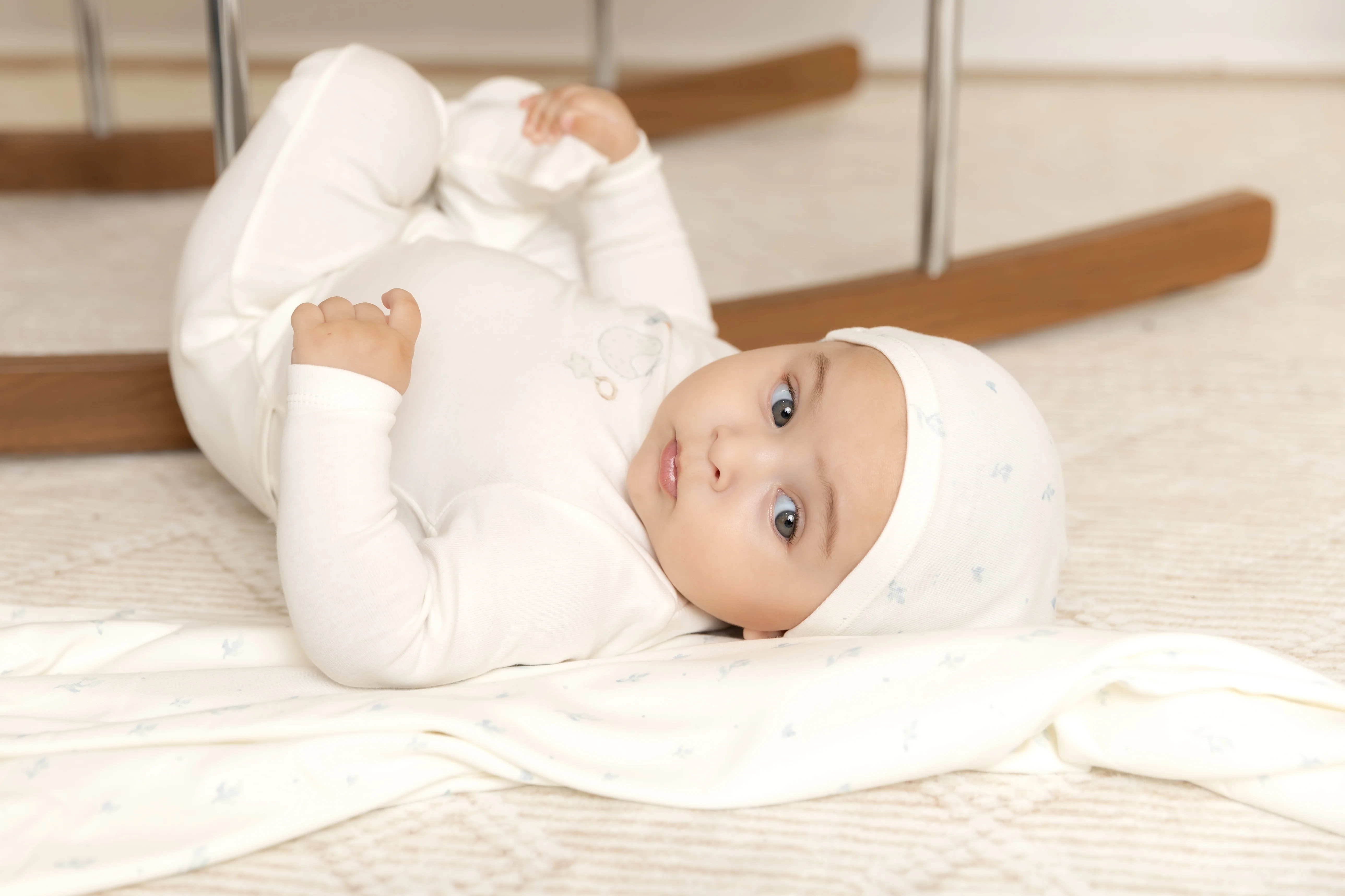 Bee & Dee Watercolor Bib Layette Set - White Boys - Image 2