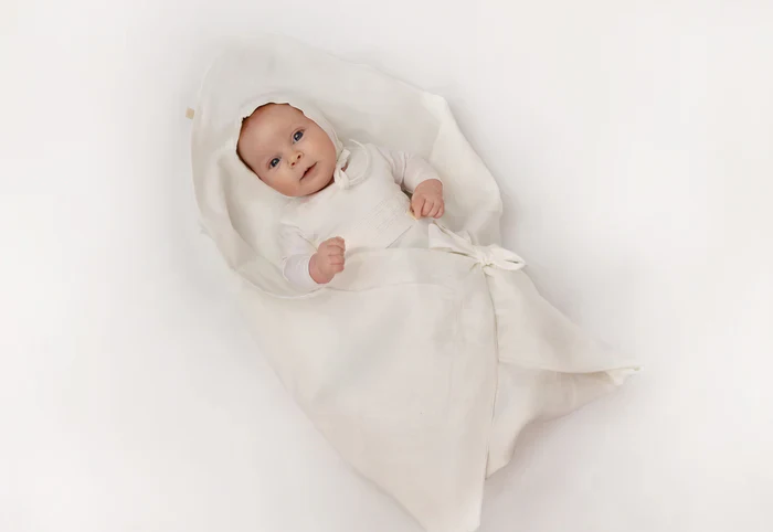Cadeau Linen Luxury Footie And Bonnet - White - Image 2