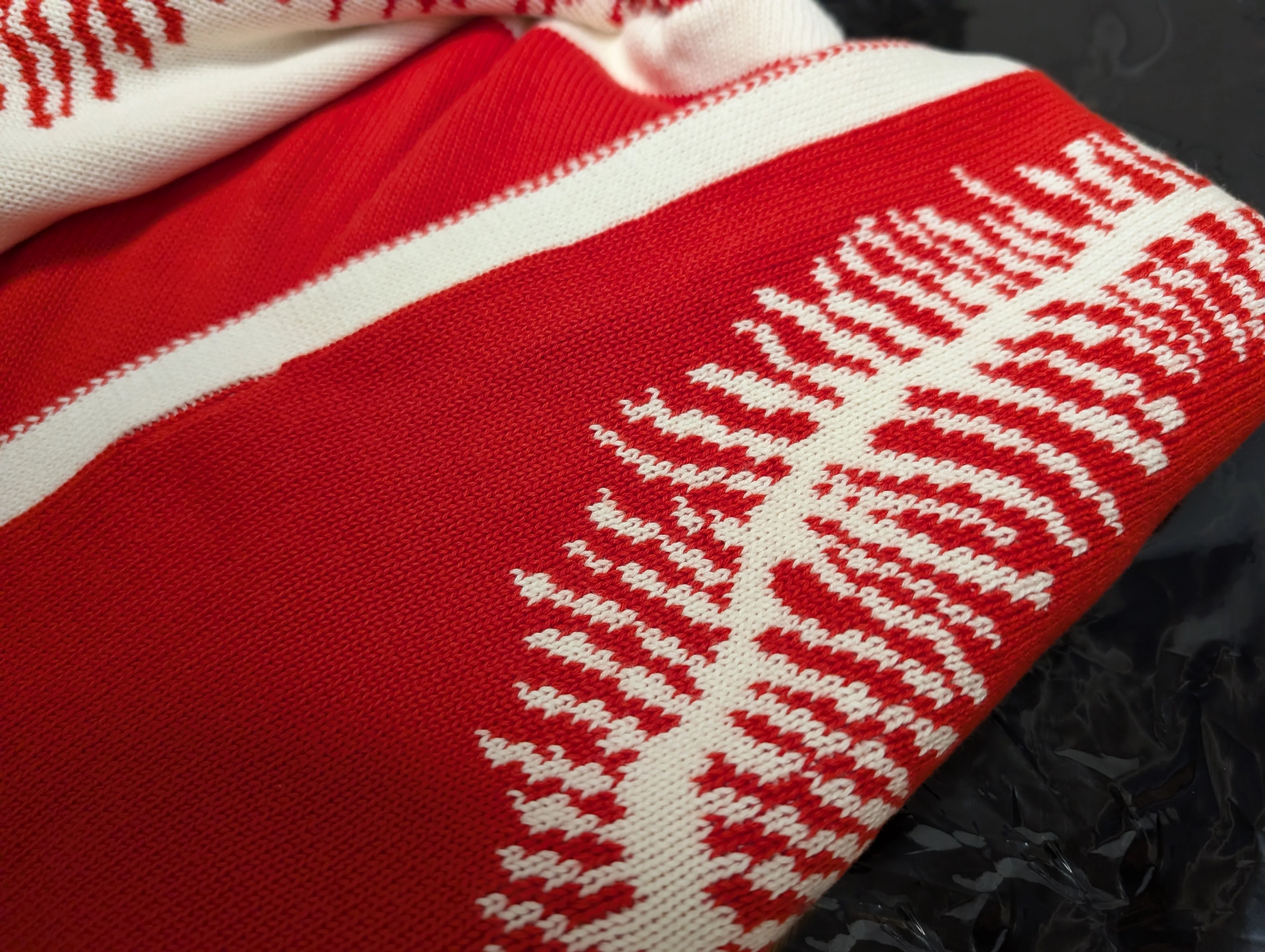 Inimini Blanket - Ivory/Red - Image 2