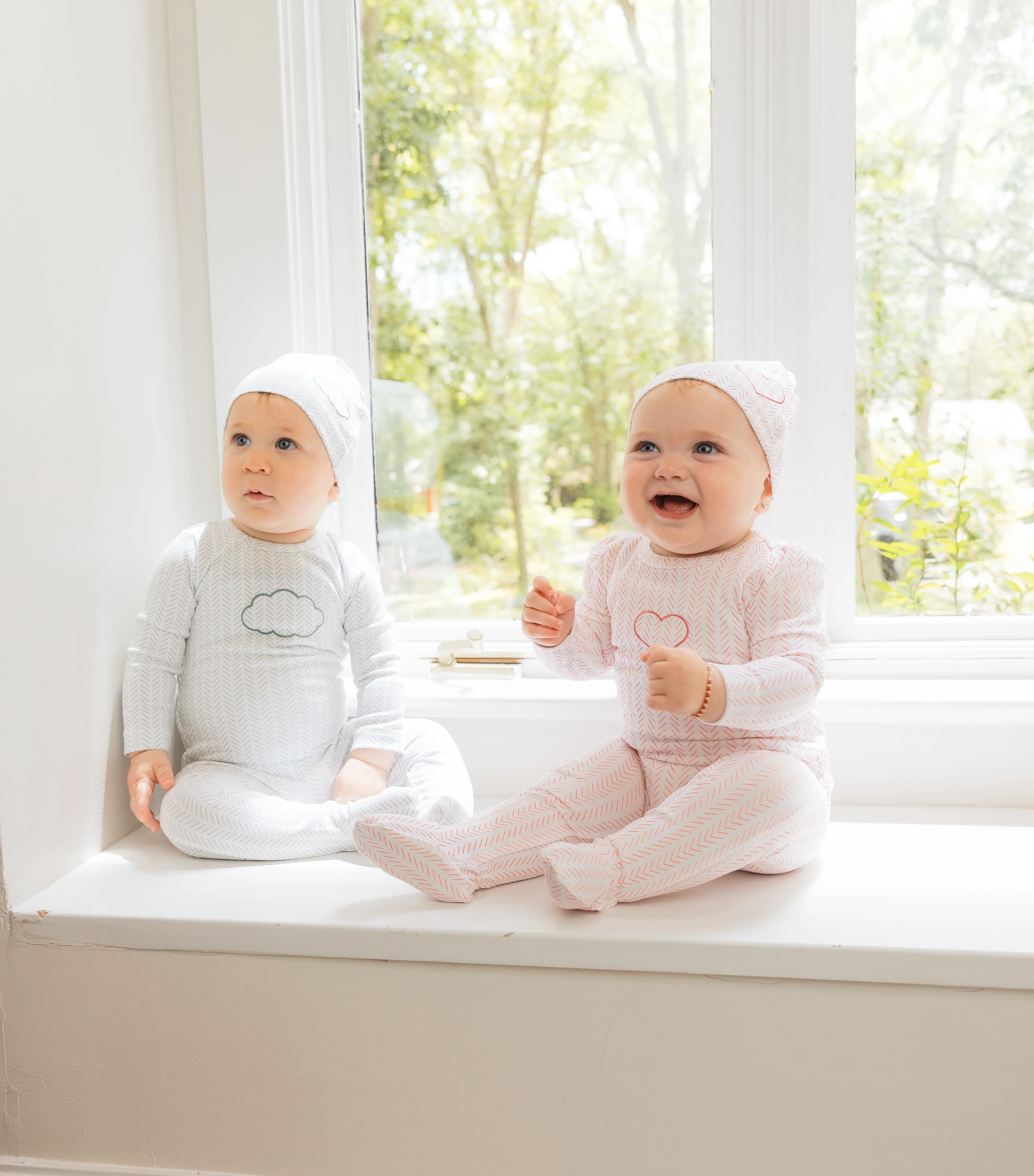 Little Label Heart Herringbone Baby Footie & Hat Set - Pink - Image 3