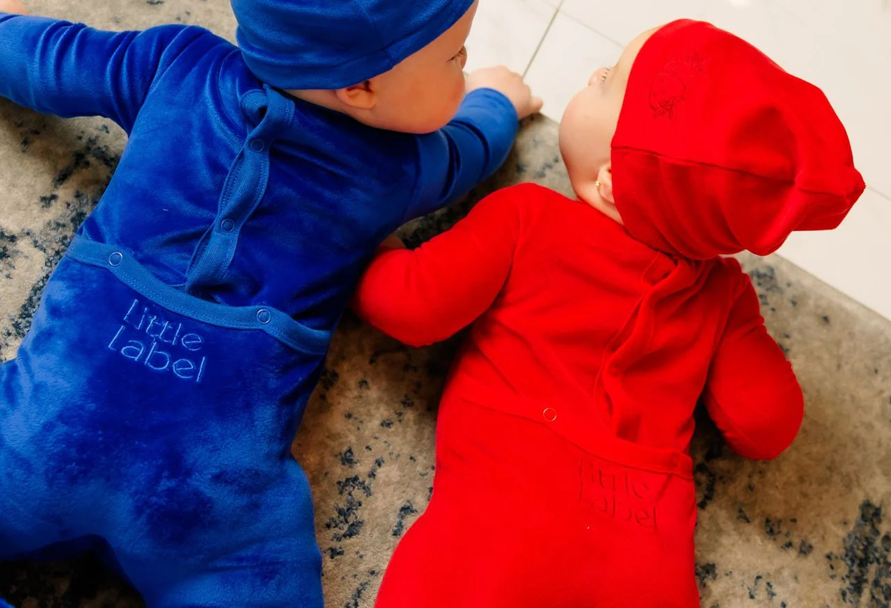 Little Label Velour Embroidered Footie & Hat Set - Girls - Red - Image 3