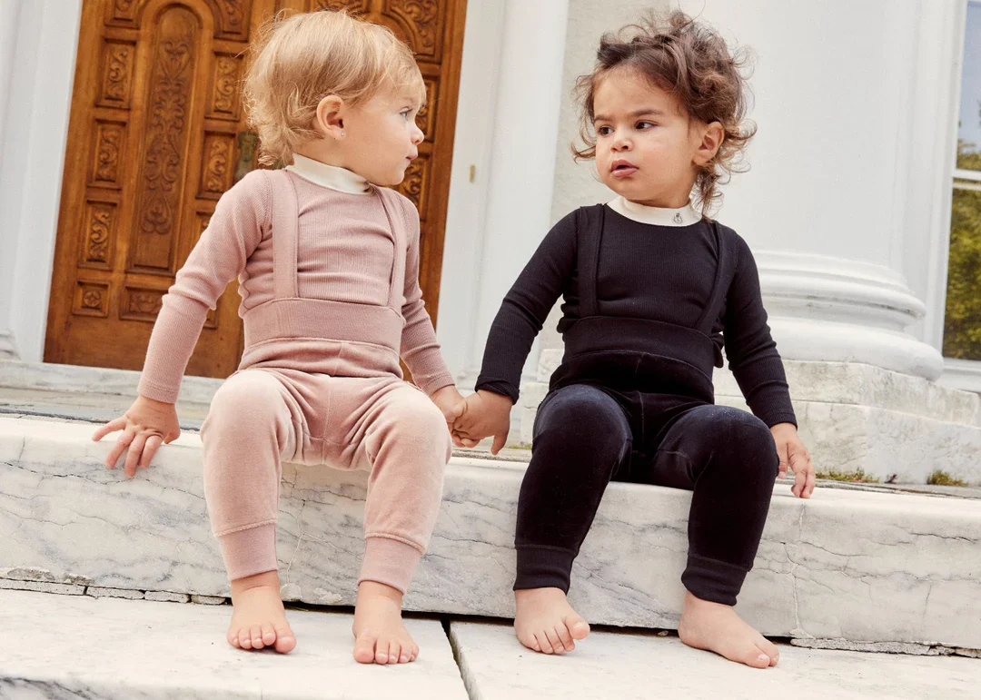 Little Parni Black Overall and onesie W/Logo - Image 2