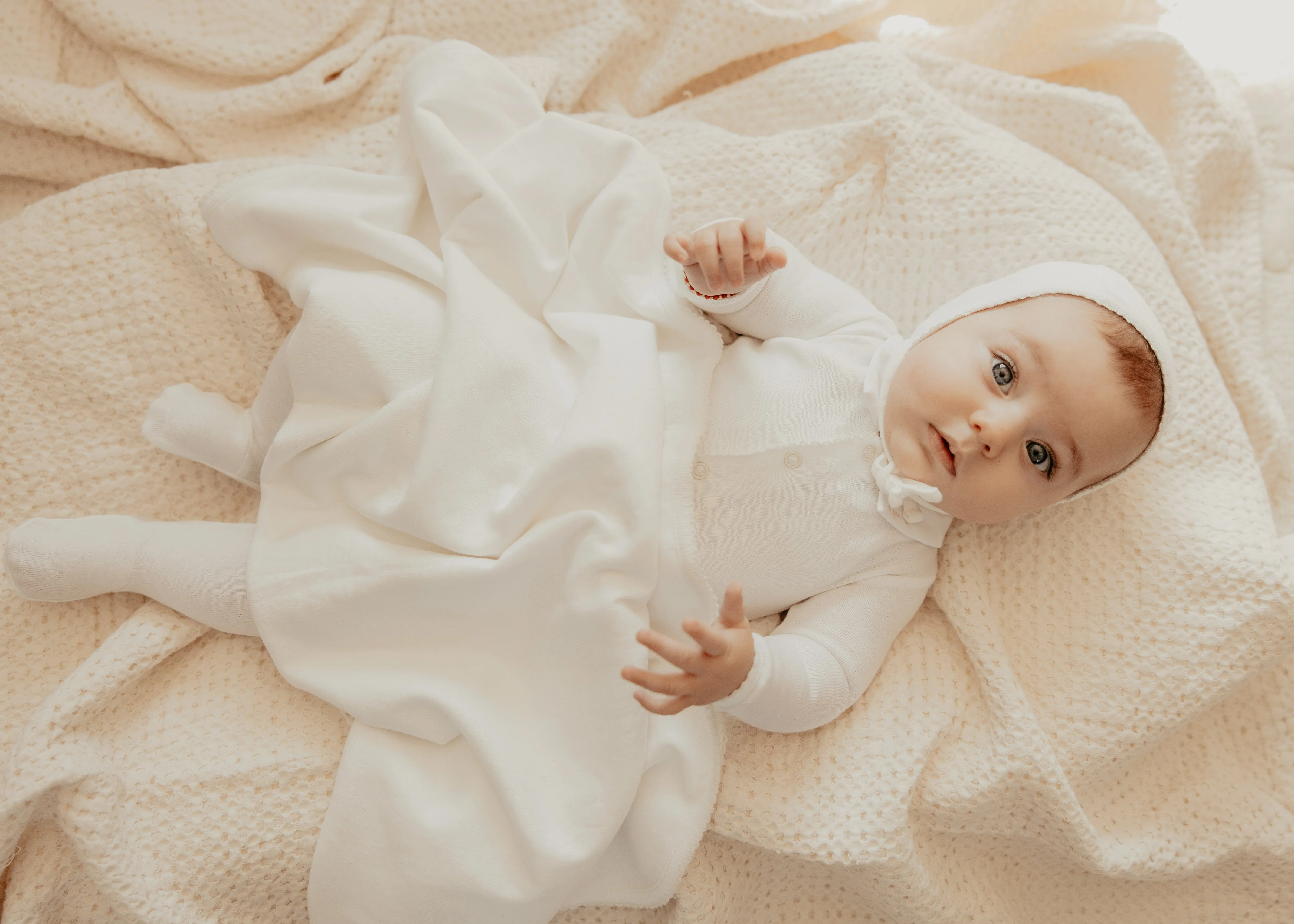 Little Parni Pointelle Footie, Bonnet And Bib (K656) - White/Pink - Image 2