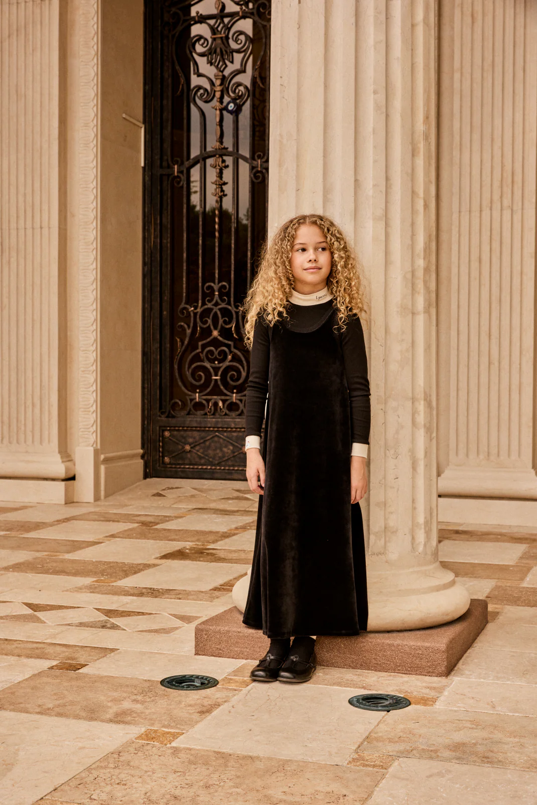 Little Parni Velour Maxi Jumper (K541) - Black - Image 3