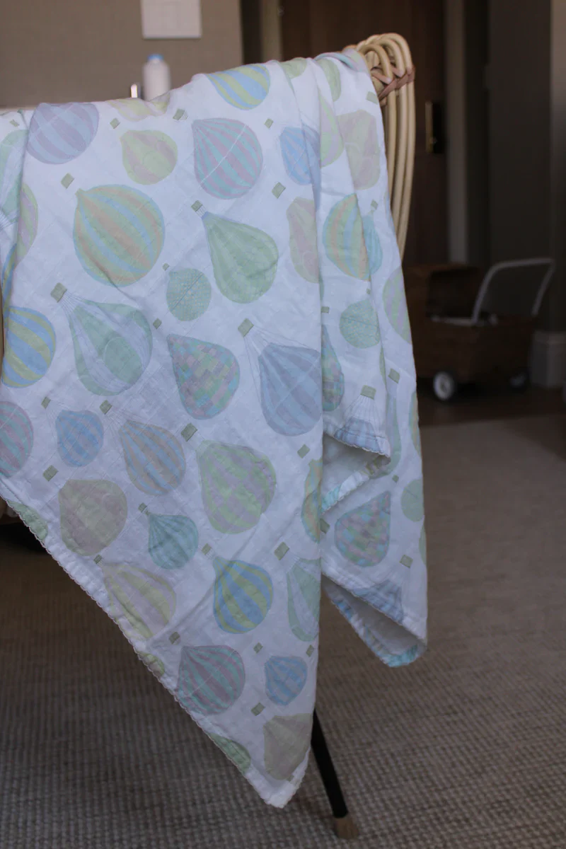 Little Threads Pastel Air Balloon Muslin Blanket - Image 2