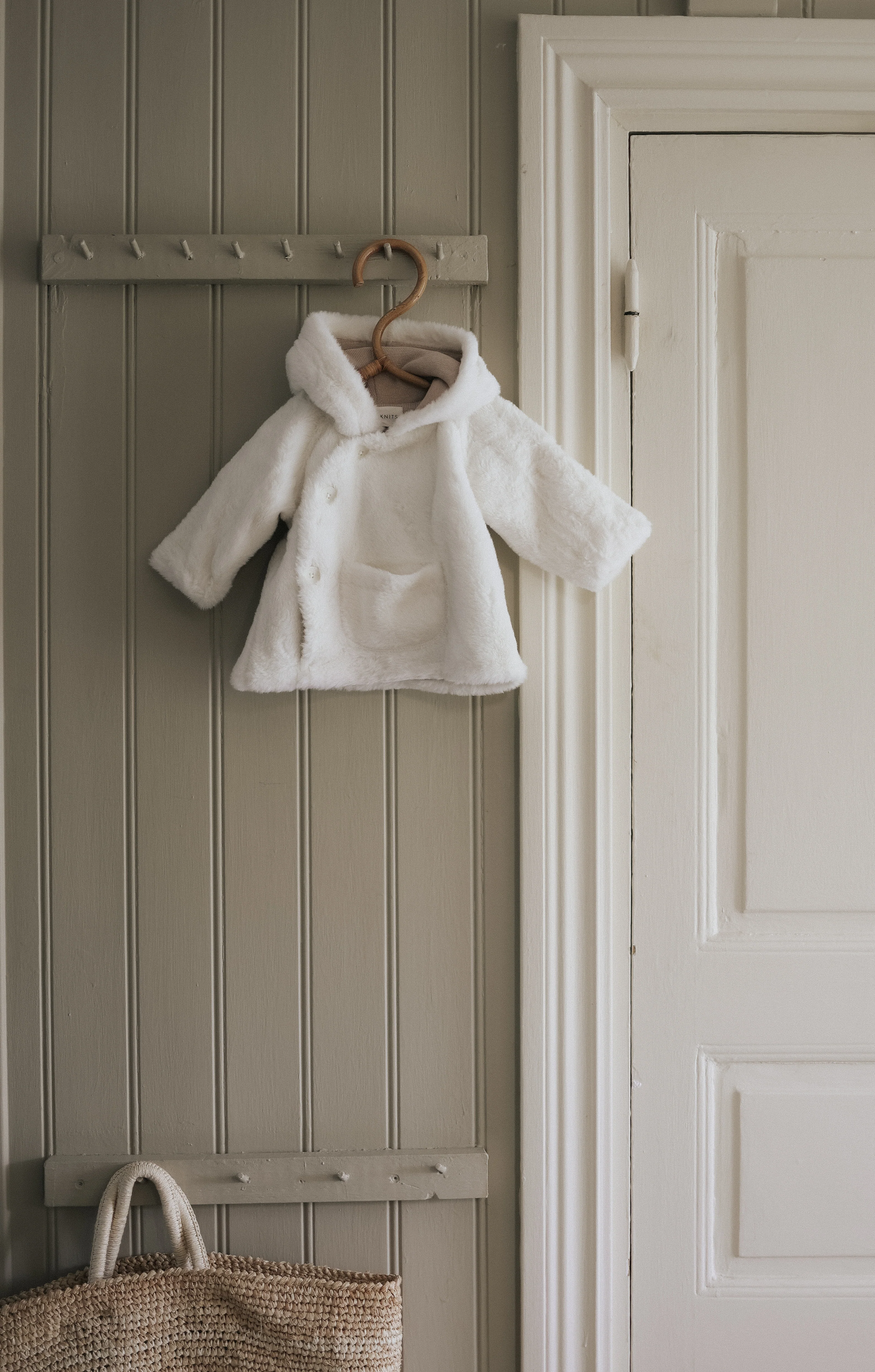 Mema Knits Fur Jacket+Beanie - Cream - Image 2