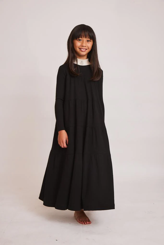 Parni Tiered Dress W. Mockneck Logo - Image 2