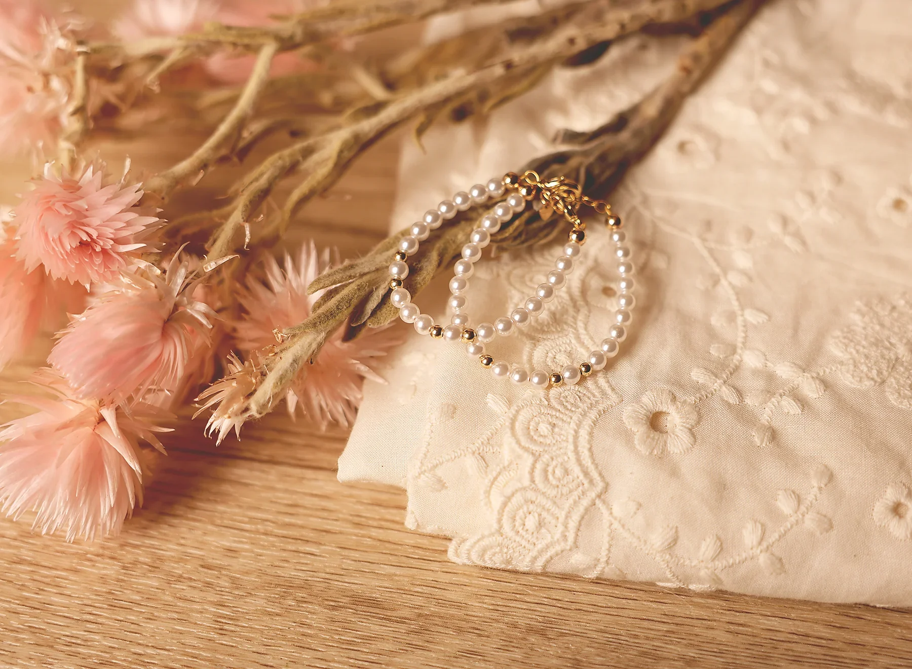 Pearl Luster White Beads Bracelet - Image 3