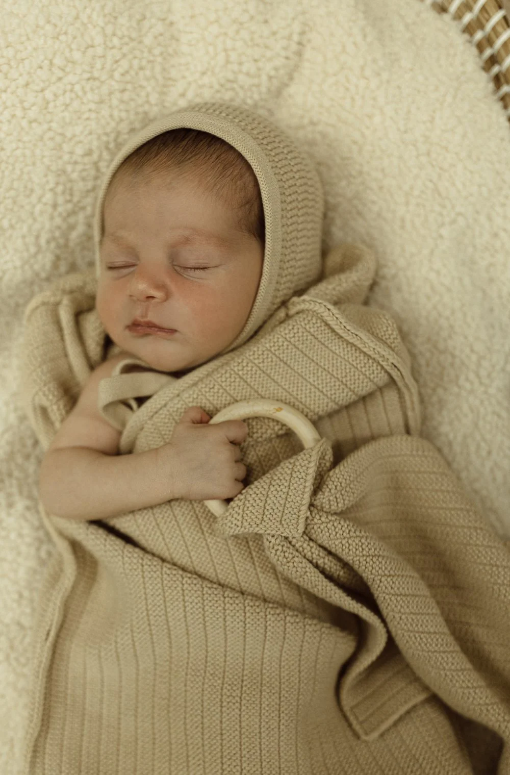 Peluche Ribbed Knitted Teether - Cream - Image 2