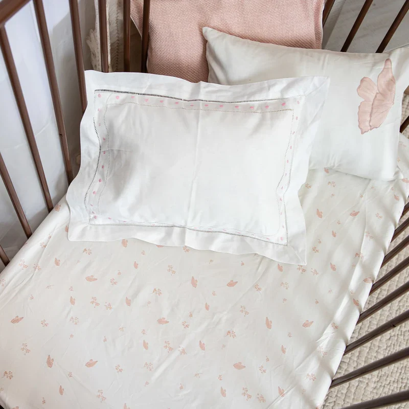 Petite Belle Toile Safra Porter Crib Sheet Set - Blush butterfly