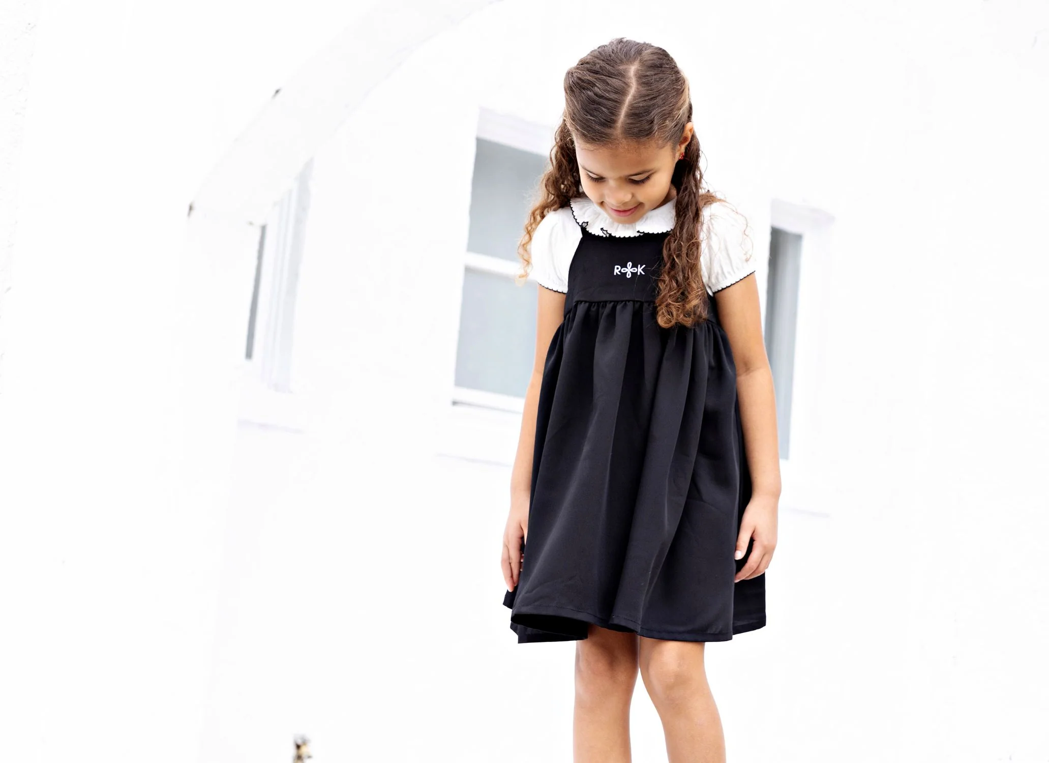 Retro Kid Emery Short Jumper Dress - Black - Image 2