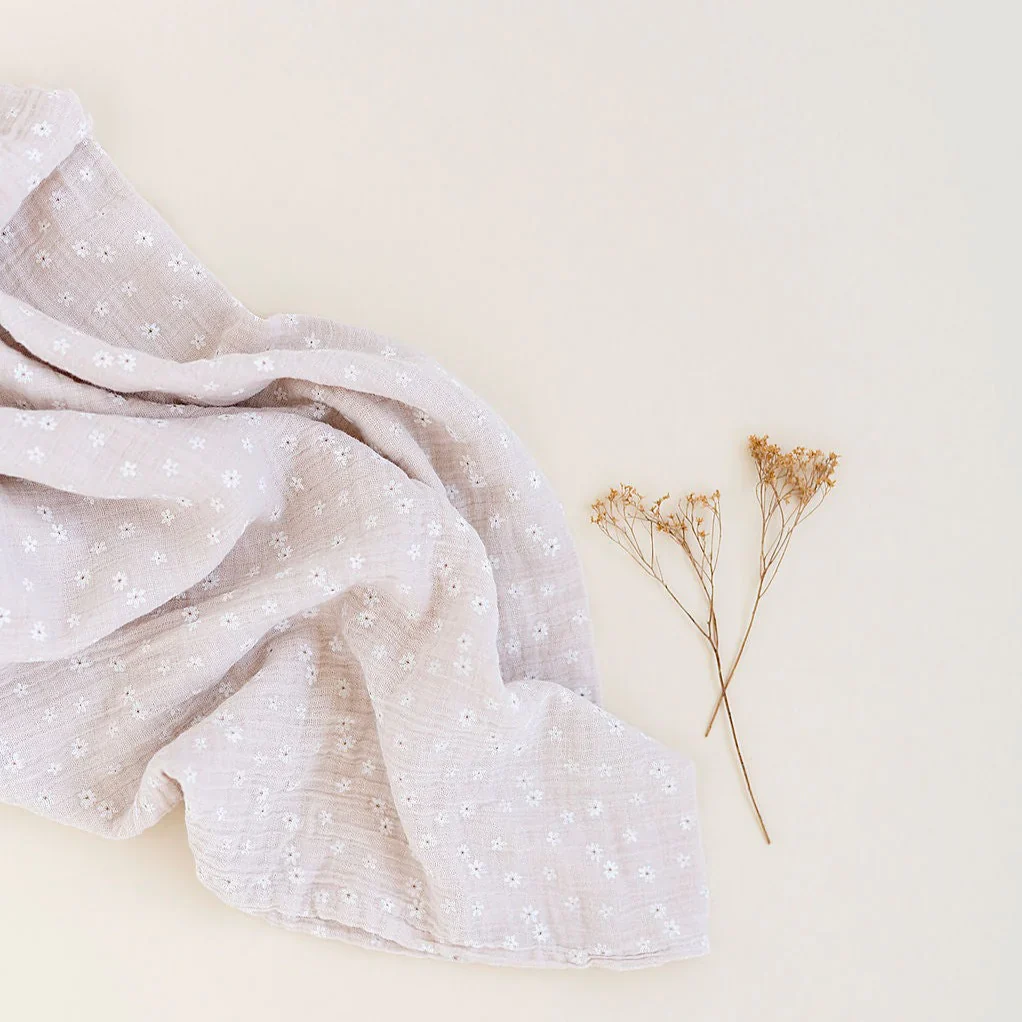 Ely's & Co Single Pack Muslin Swaddles - Ditsy Floral - Image 2