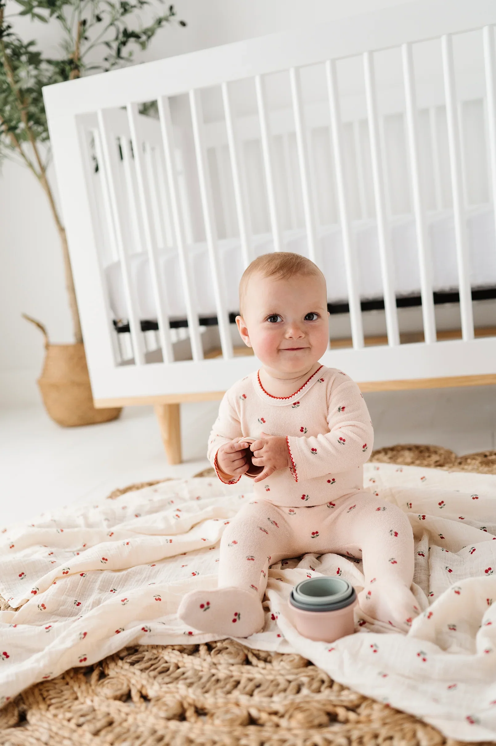 Ely's & Co Single Pack Muslin Swaddles - Red Cherry - Image 3