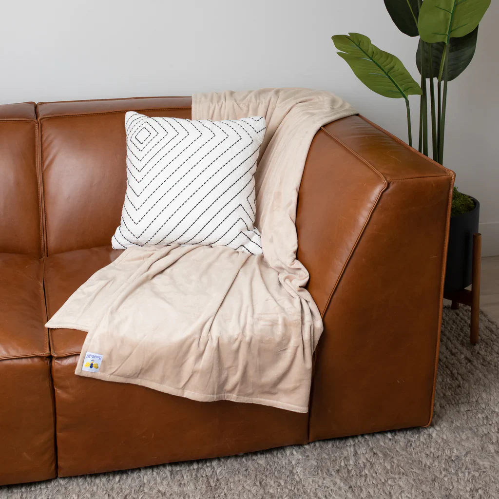 Swaddle Bee BiggerBee Throw Blanket - Camel - Image 2