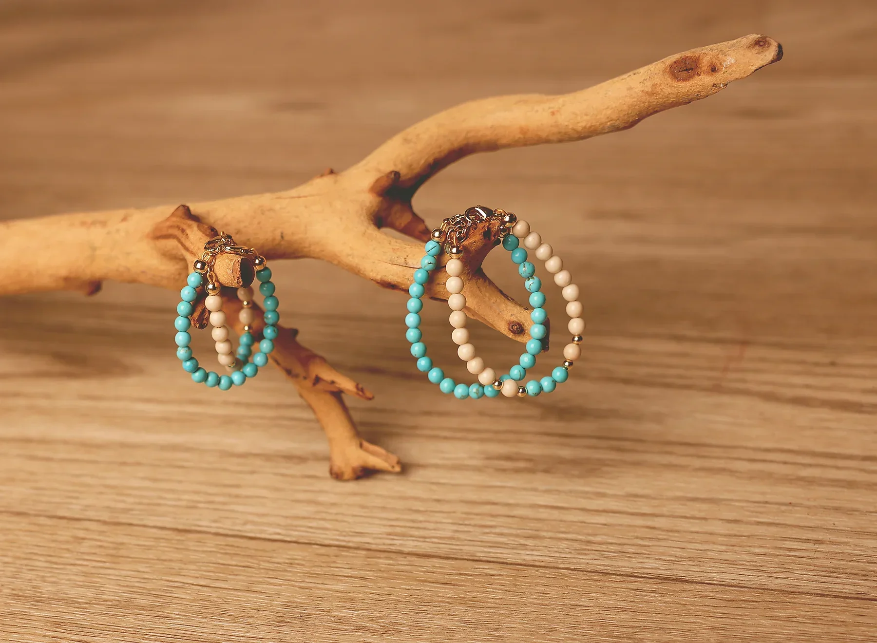 Turquoise Beads Bracelet - Image 3