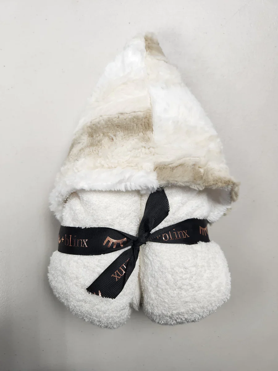Winx & Blinx Ombre Taupe Fur Hooded Towel